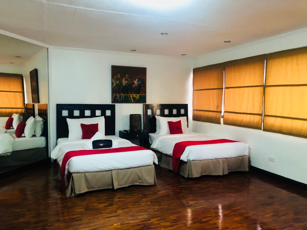 Budget-Friendly Stay: Reddoorz Hotel Review in Makati